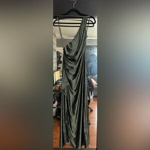 Elegant One-Shoulder Green Dress
